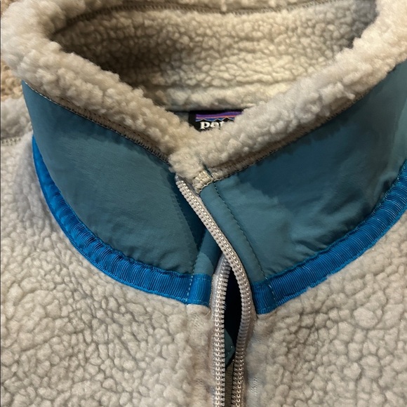 Patagonia Cream and Blue Fleece Vest - Picture 10 of 12
